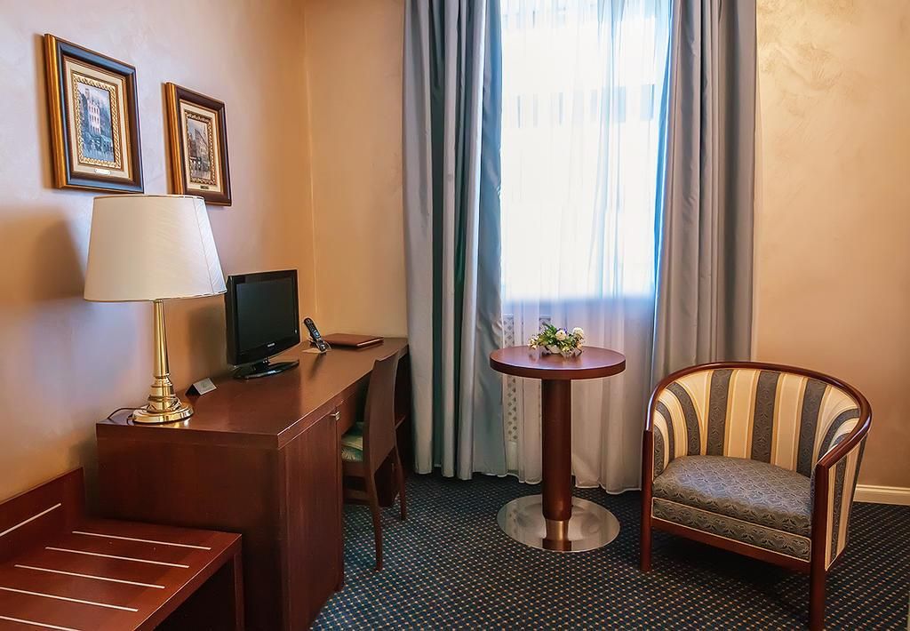 МЕРКУРИЙ, отель - 21