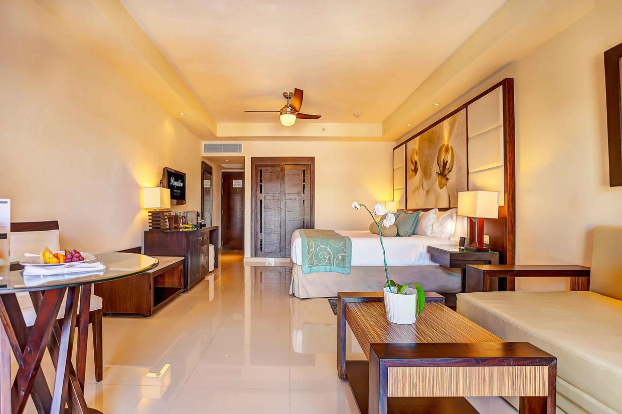 HIDEAWAY AT ROYALTON PUNTA CANA RESORT & SPA (only adults 18+) - 7