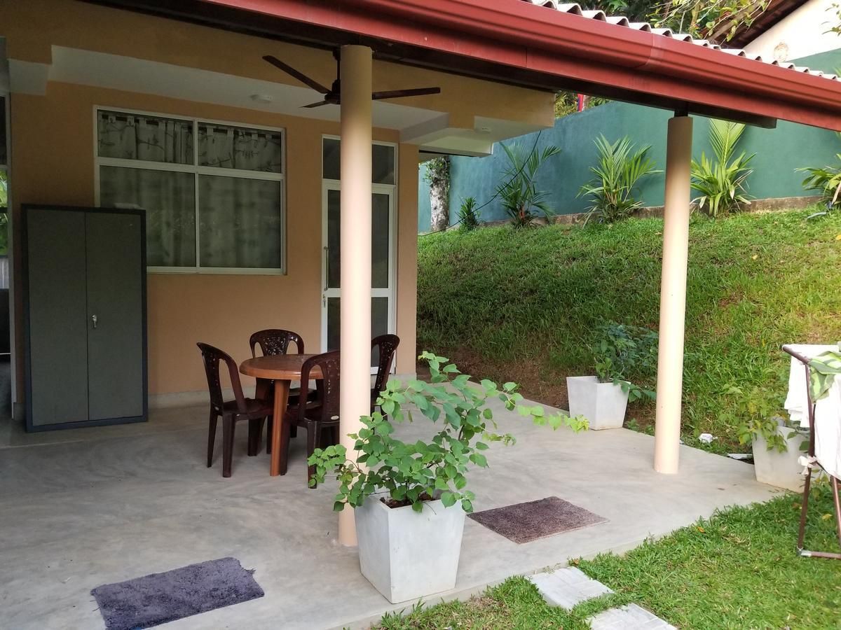 CORAL PALM VILLA & APARTMENT GUESTHOUSE - 2