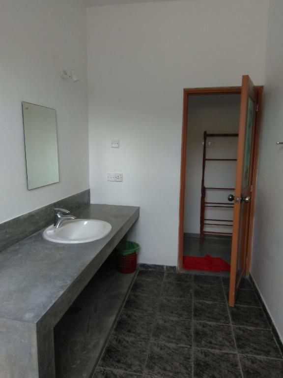 SRIMALIS RESIDENCE - 7