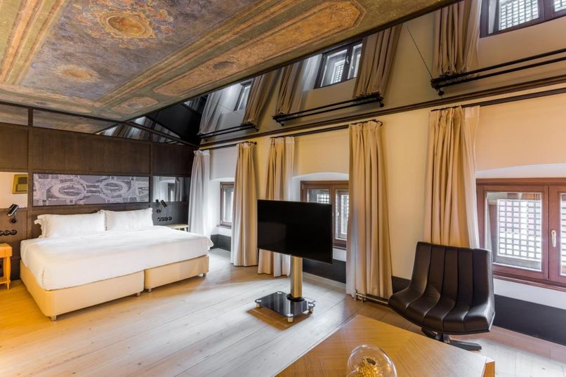 The Wings Hotel Collection - 2