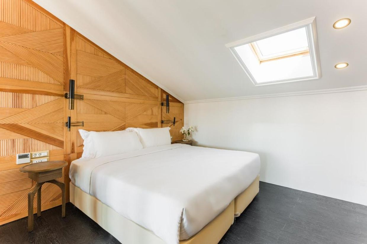 The Wings Hotel Collection - 11