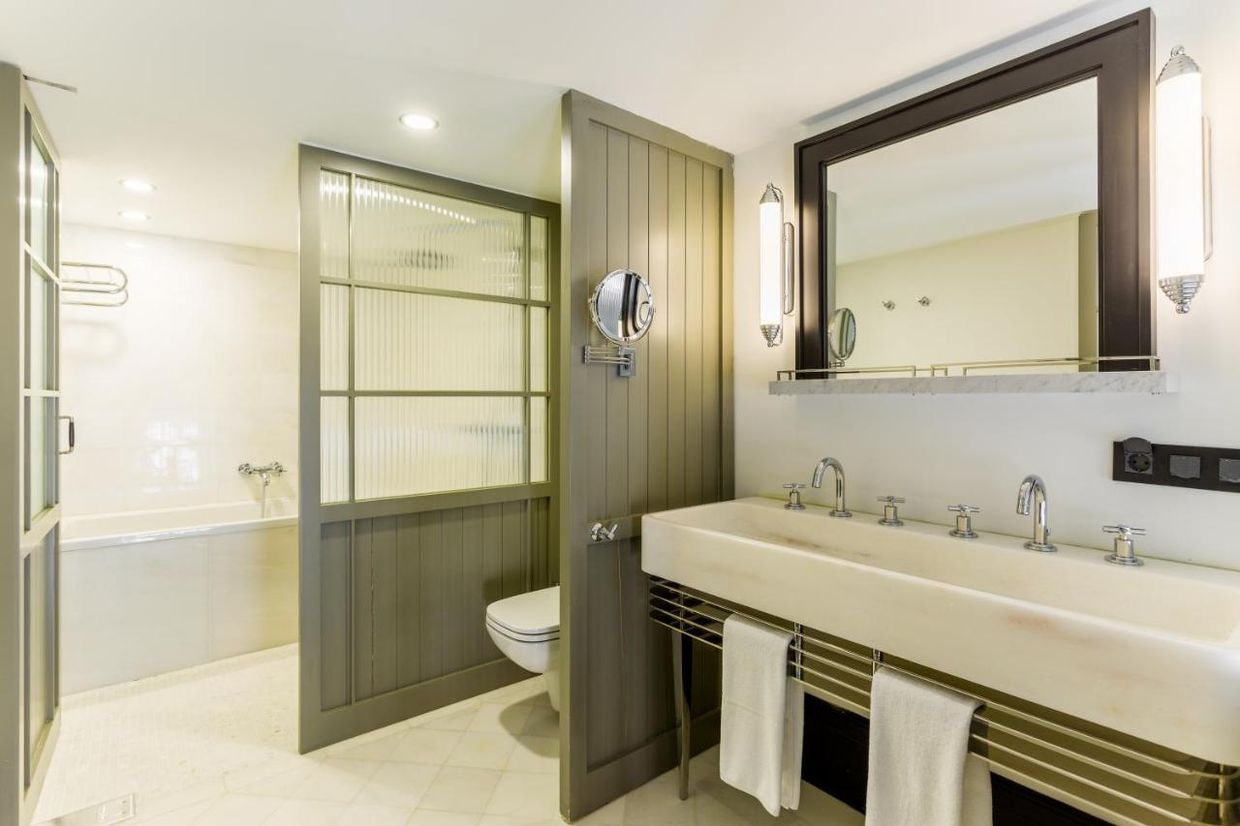 The Wings Hotel Collection - 14