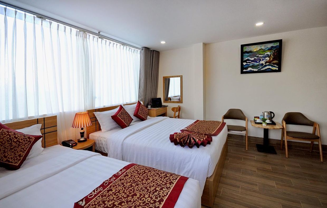 MAY NGU SAC - IRIDESCENT CLOUDS HOTEL - 3