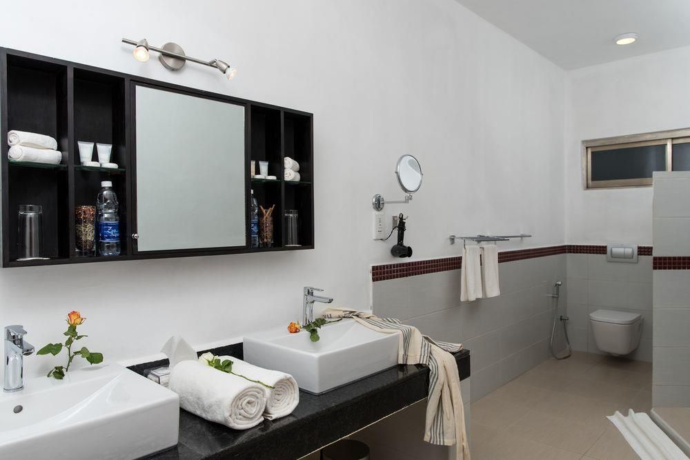 NUNGWI DREAMS BY MANTIS - 18