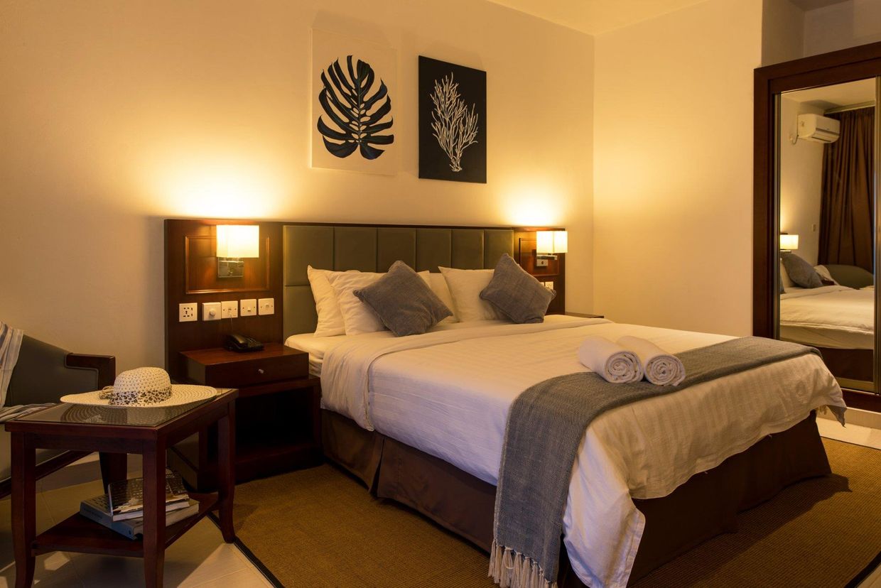 NUNGWI DREAMS BY MANTIS - 22