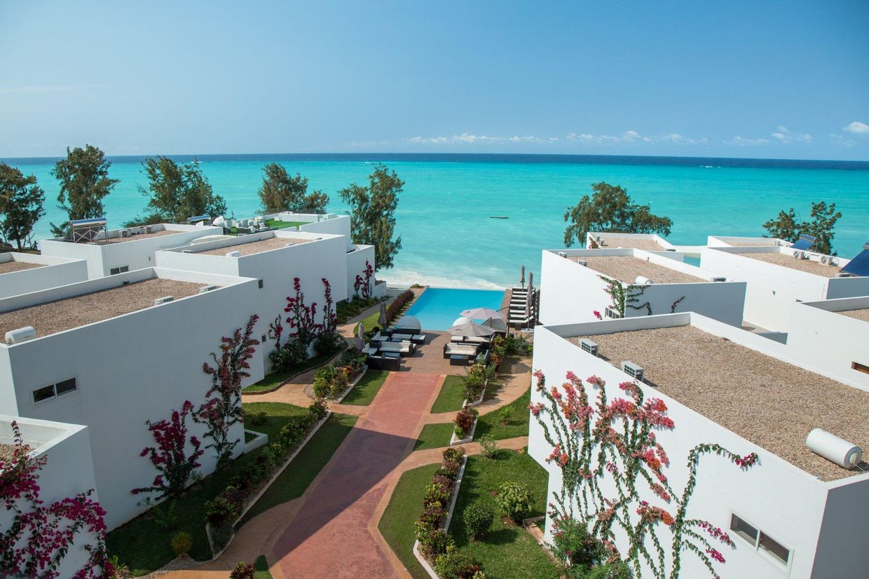 NUNGWI DREAMS BY MANTIS - 28