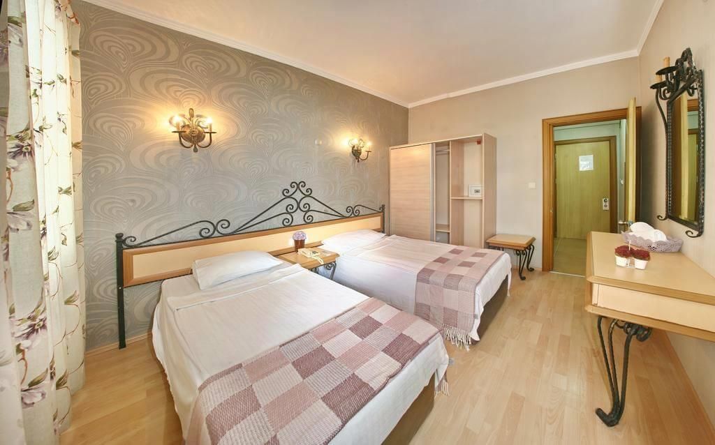 Bella Bravo Hotel - 7