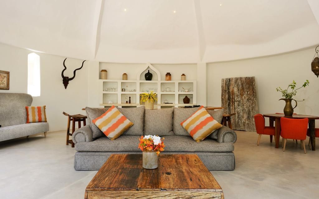 XANADU VILLAS & RETREAT - 8