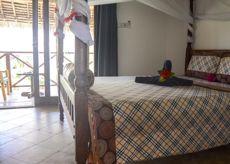 ALUNA BEACH LODGE - 3