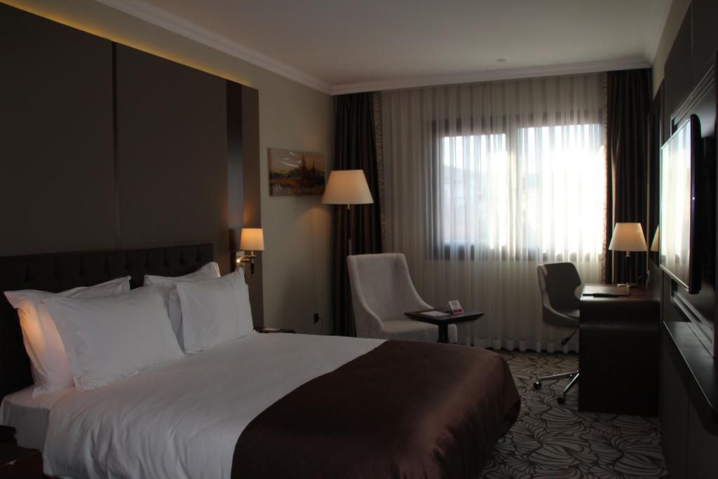 Ramada Hotel & Suites by Wyndham Istanbul Merter - 22