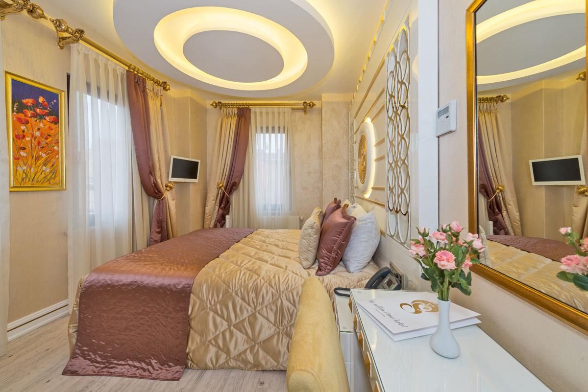 The Million Stone Hotel - 4