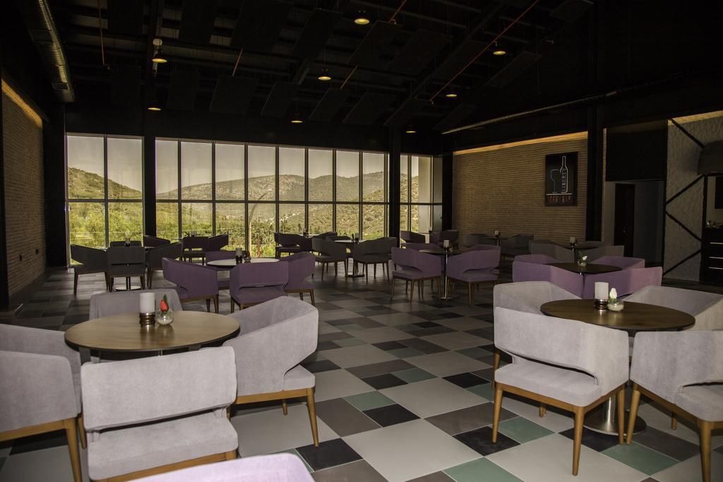 Ramada Hotel And Suites by Wyndham - 17