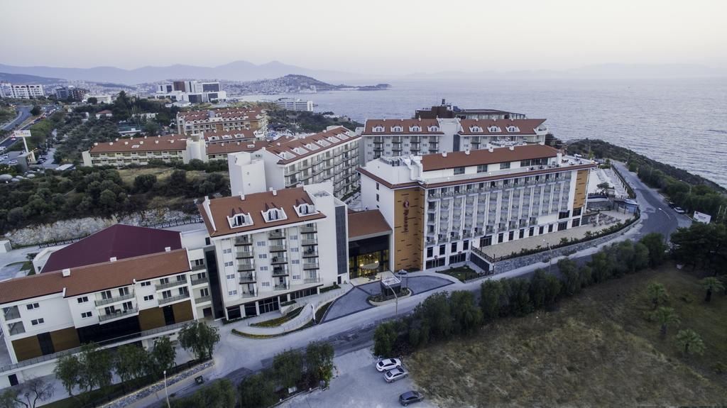 Ramada Hotel And Suites by Wyndham - 21