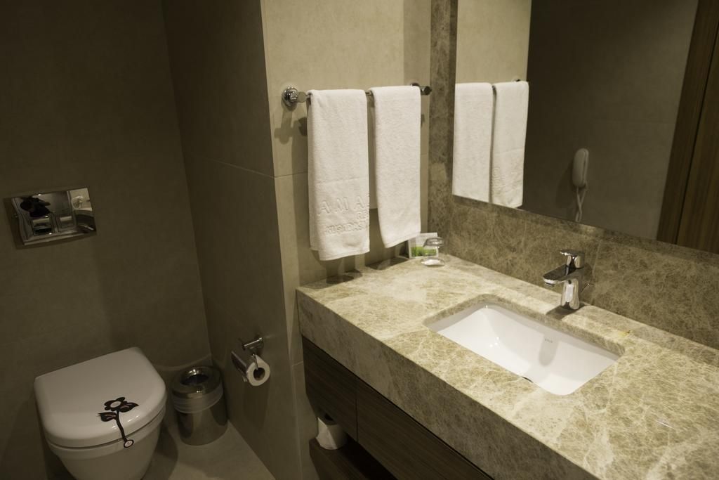 Ramada Hotel And Suites by Wyndham - 10