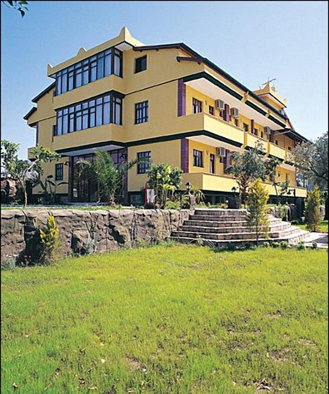 Deja Vu Hotel - 1