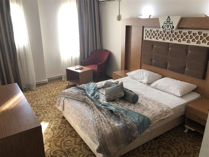 Grand Milan Hotel - 12
