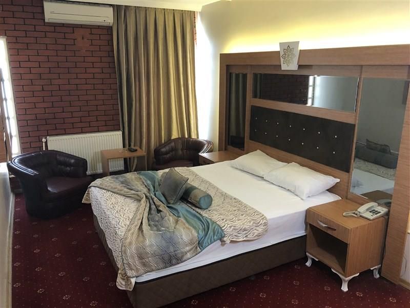 Grand Milan Hotel - 20