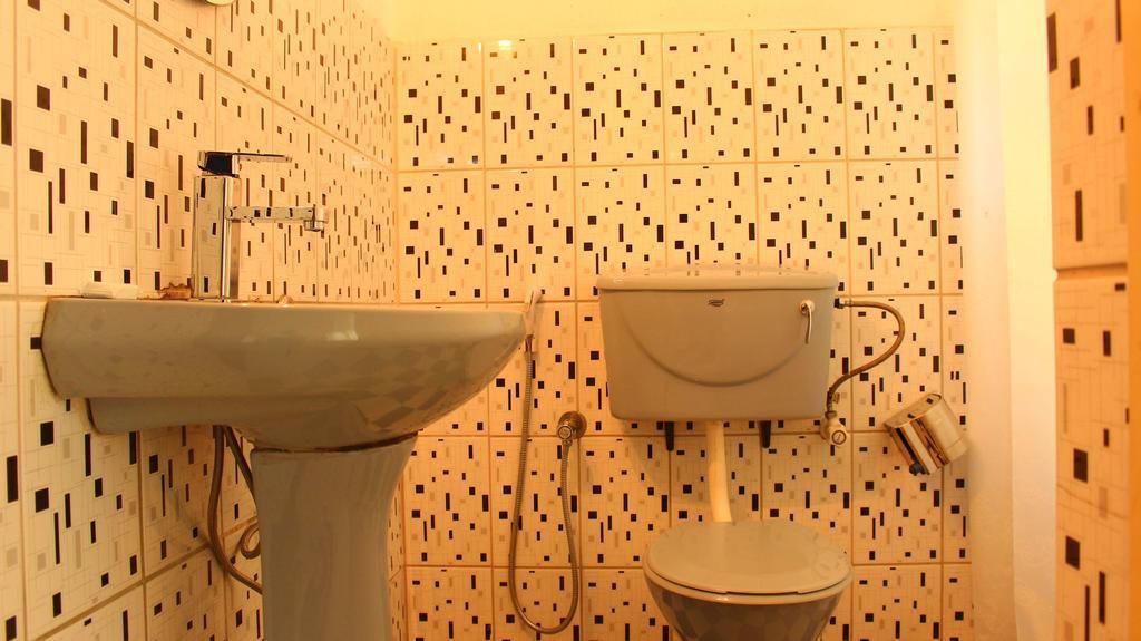 PRIMEROSE GUEST HOUSE - 17