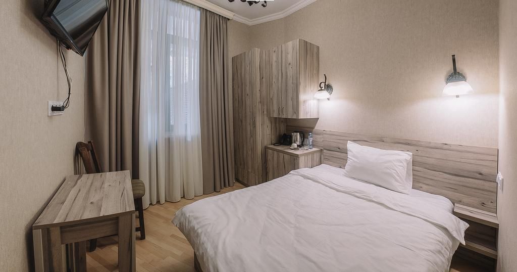 IMPERIAL HOUSE TBILISI - 10