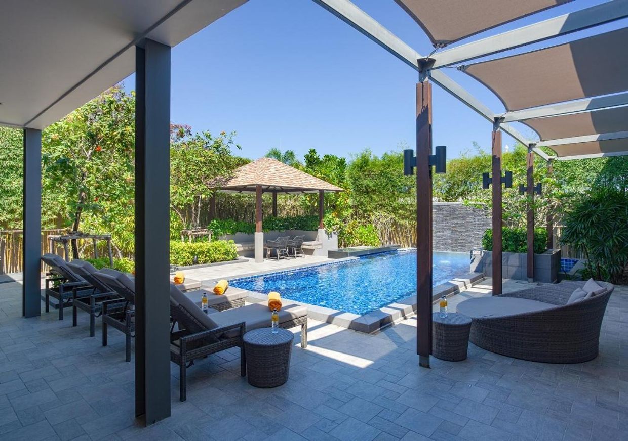 CASABAY LUXURY POOL VILLA - 18