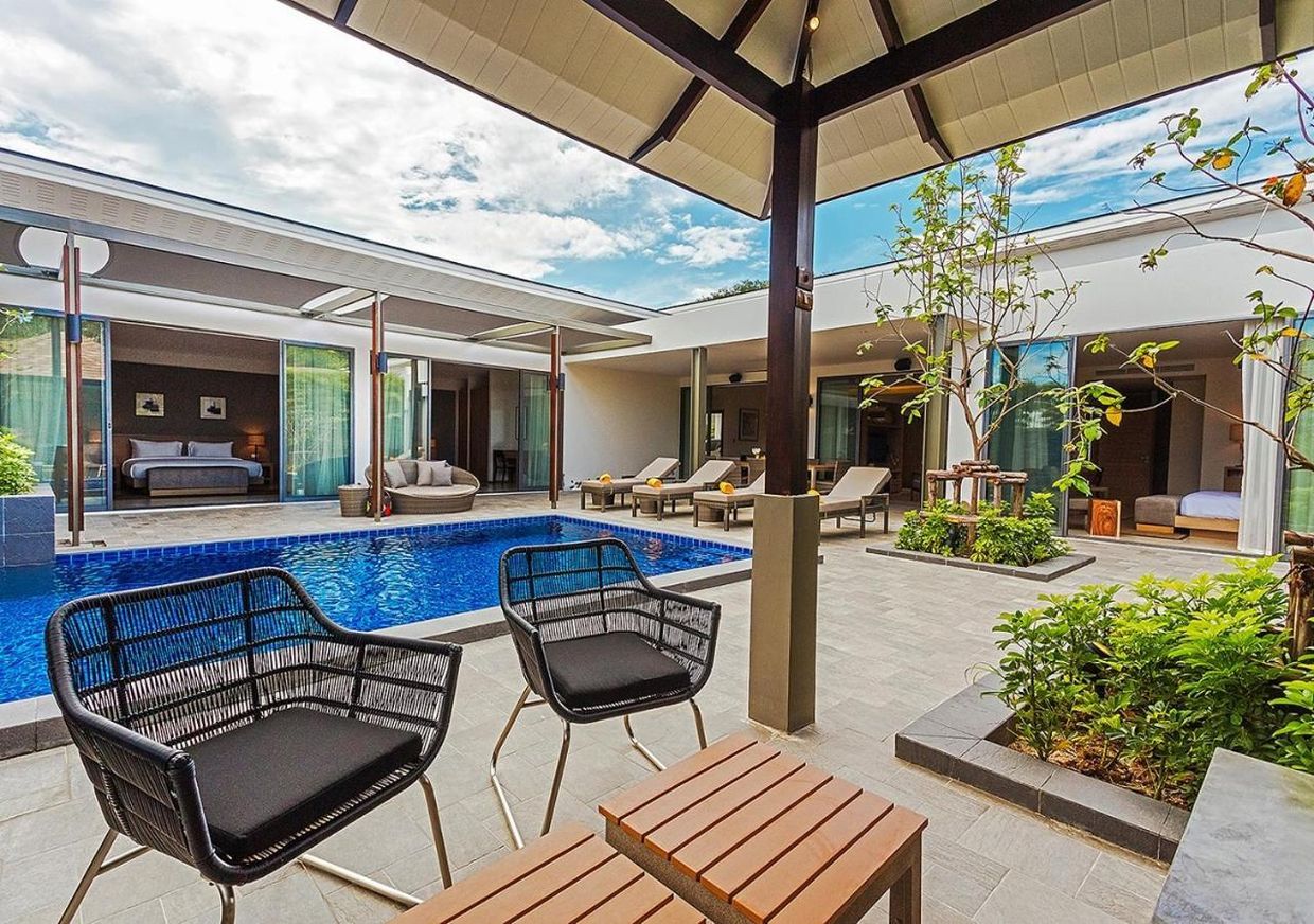 CASABAY LUXURY POOL VILLA - 24