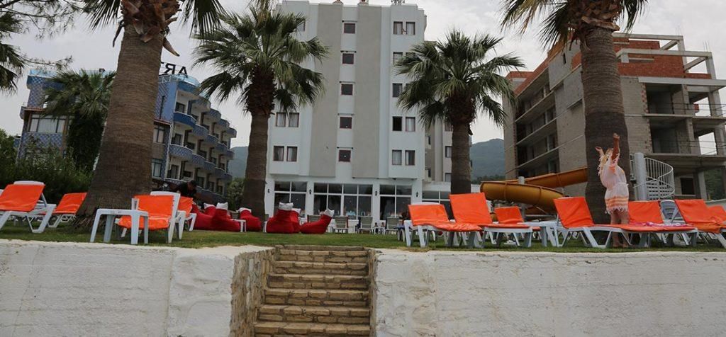 Palmira Beach Hotel - 13