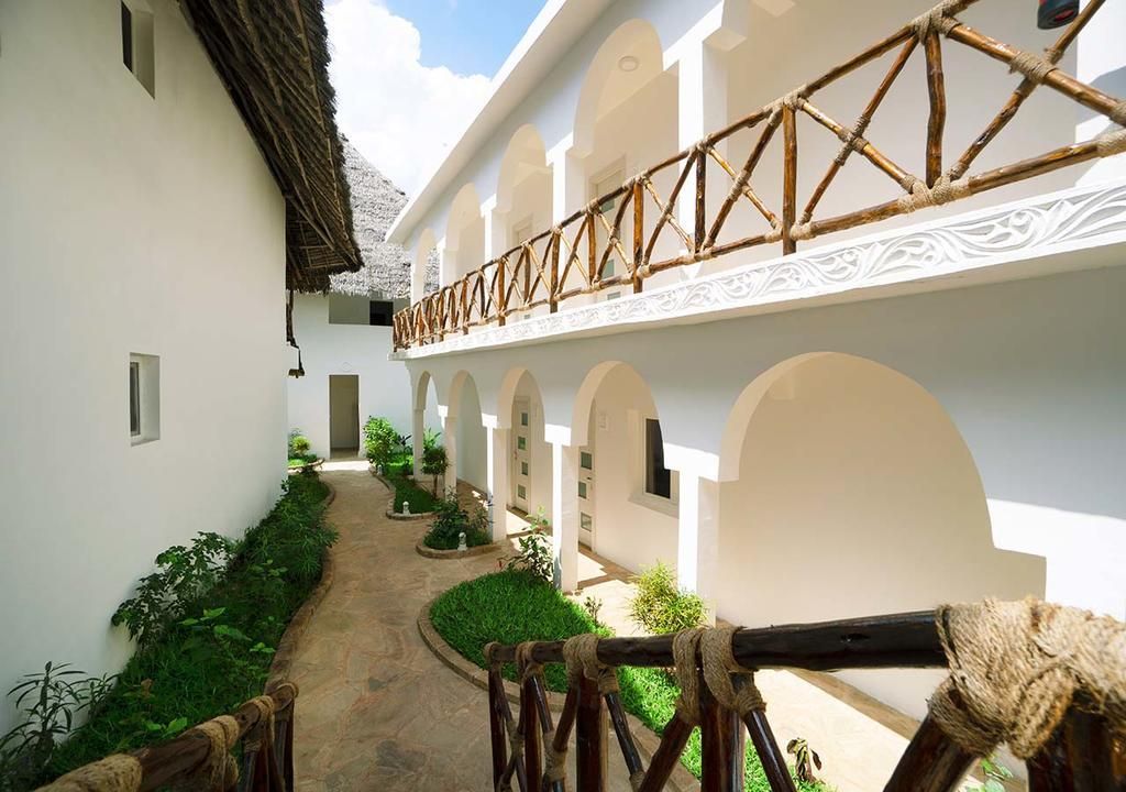 AHG DREAMS BAY BEACH HOTEL - 7