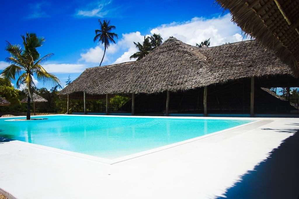 BLUE MOON RESORT - 3