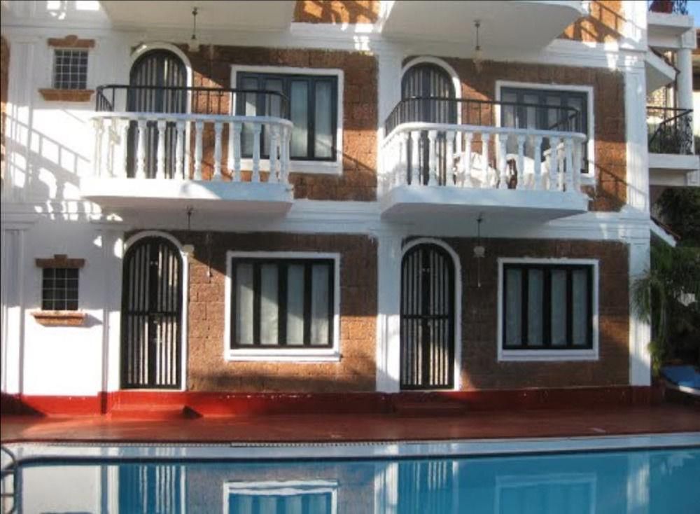 OLIVE CALANGUTE MIIRA - 1