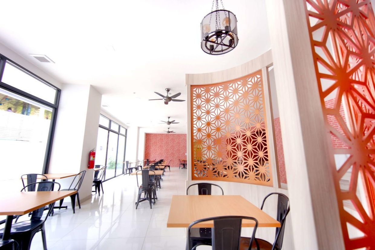 PHOENIX KARON BEACH HOTEL - 20