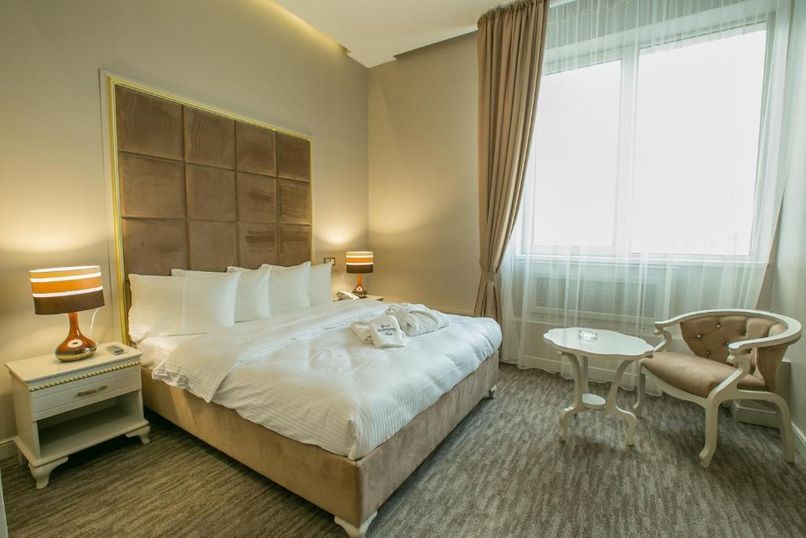 GRAND SAPPHIRE - 6