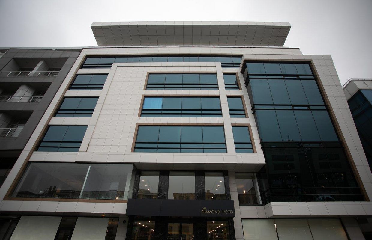 DIAMOND HOTEL - 17
