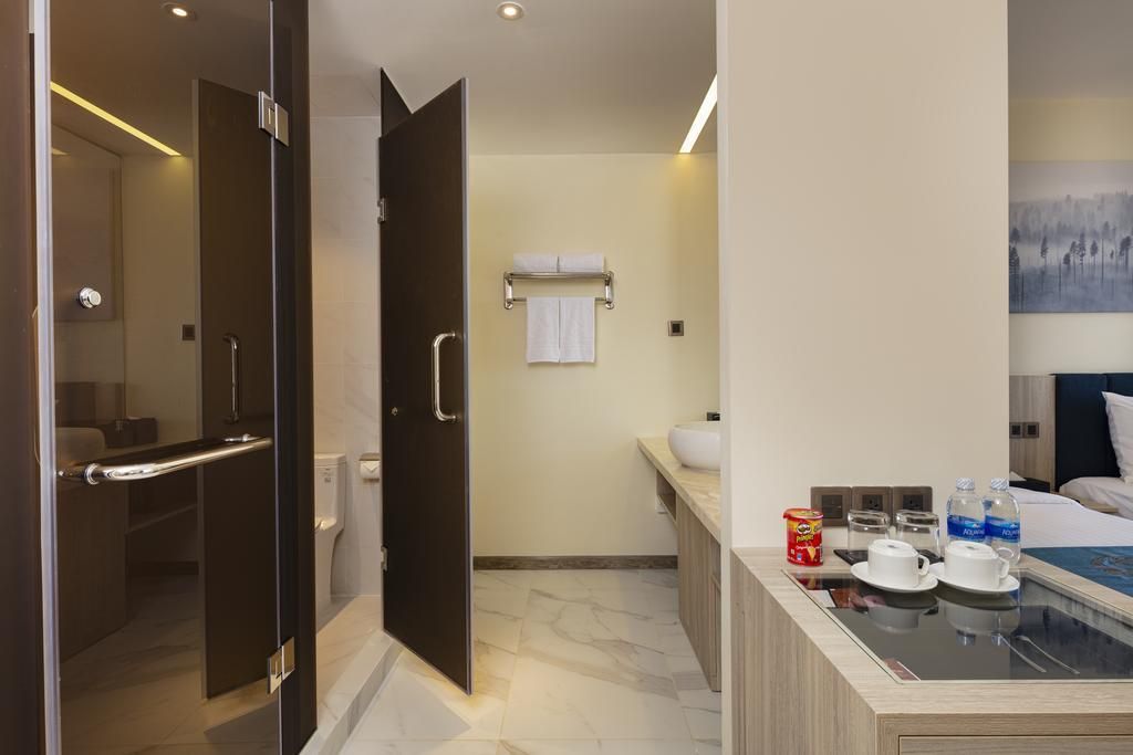 THE ART NEST HOTEL - 10