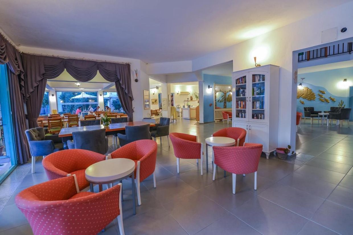 Rebin Beach Hotel - 5