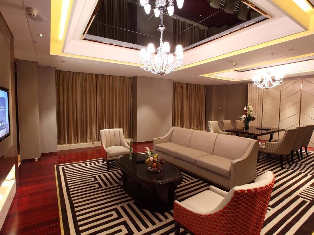 ROYAL CENTURY HOTEL SHANGHAI - 2