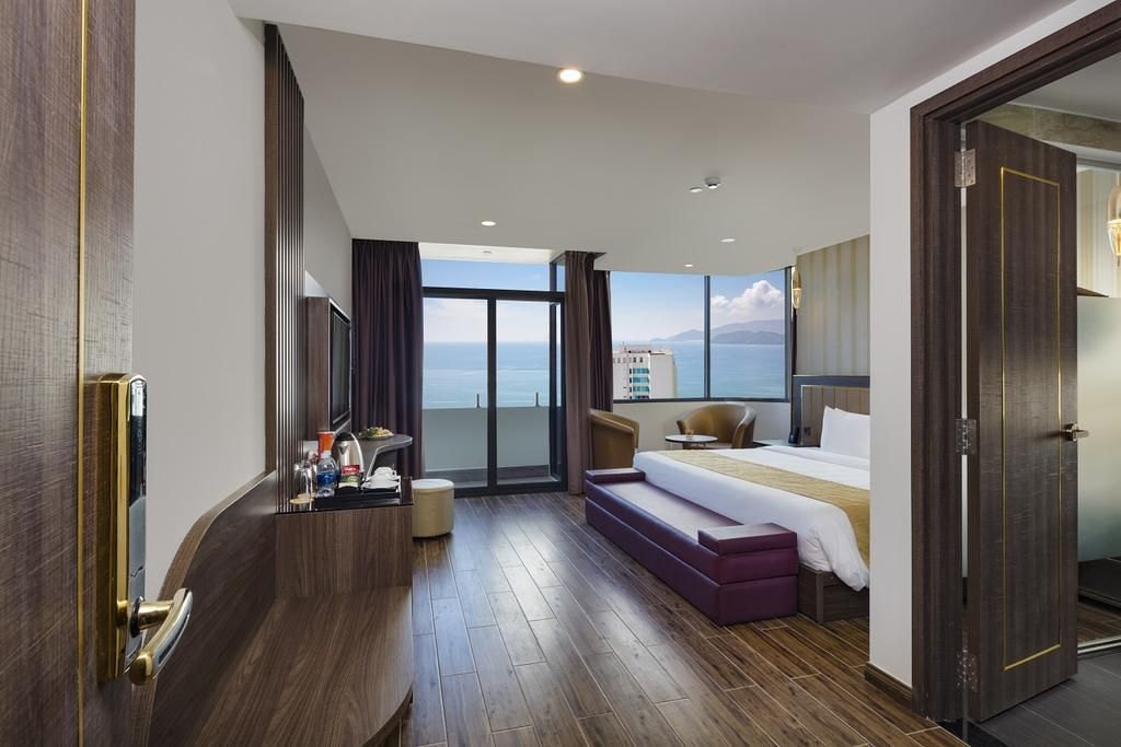 V HOTEL - 4