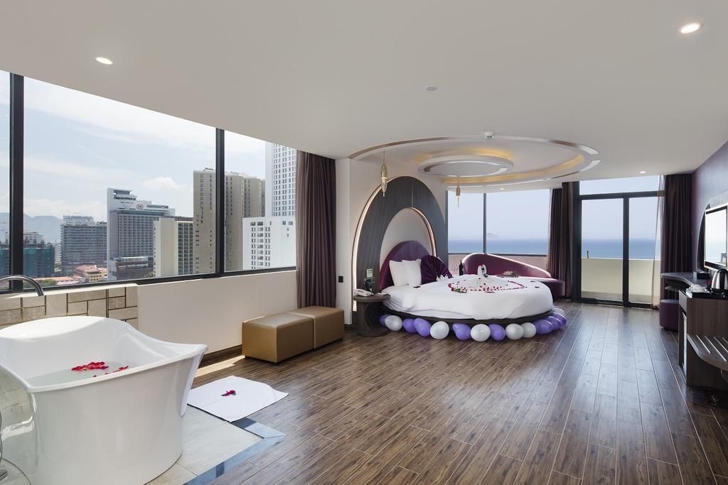V HOTEL - 8