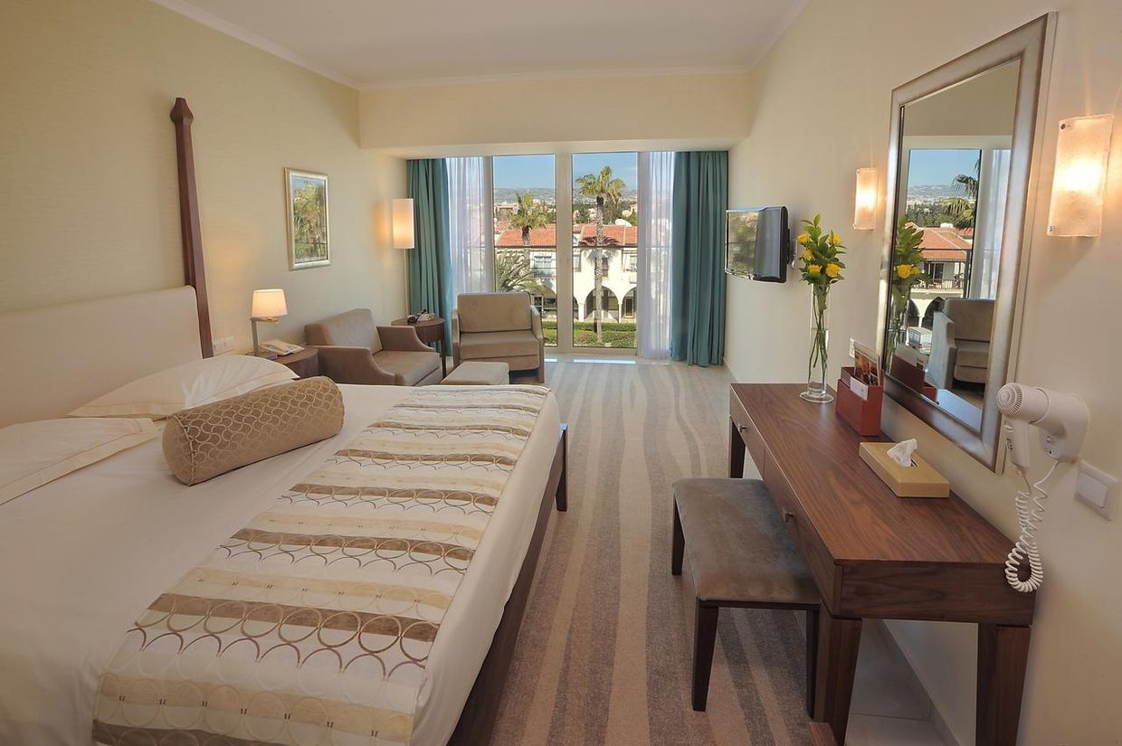 ALEXANDER THE GREAT BEACH HOTEL - 2