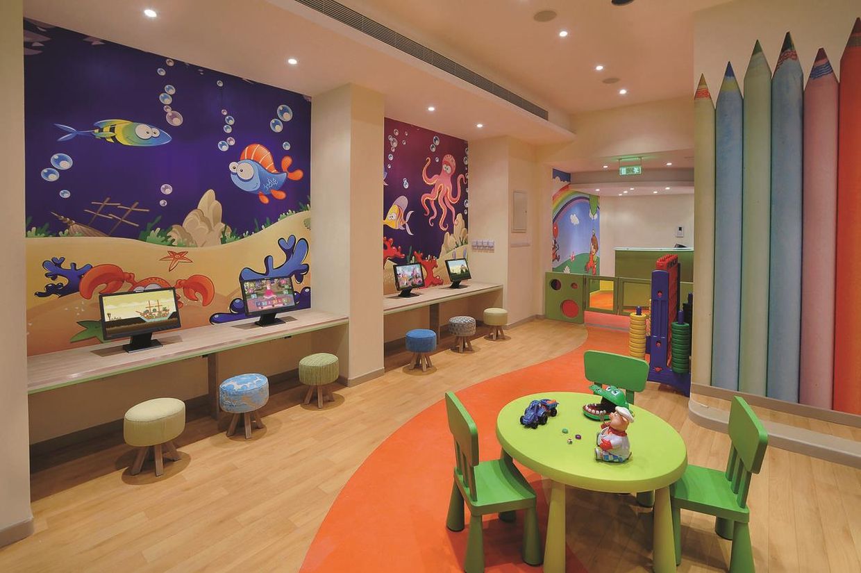 ALEXANDER THE GREAT BEACH HOTEL - 14