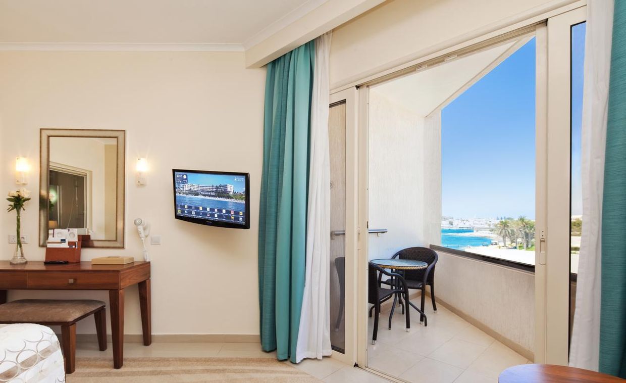 ALEXANDER THE GREAT BEACH HOTEL - 21