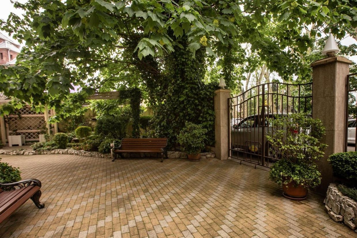 АЛЬМИРА, гостевой дом - 12