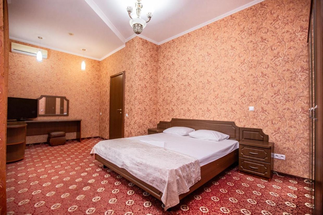 АЛЬМИРА, гостевой дом - 18