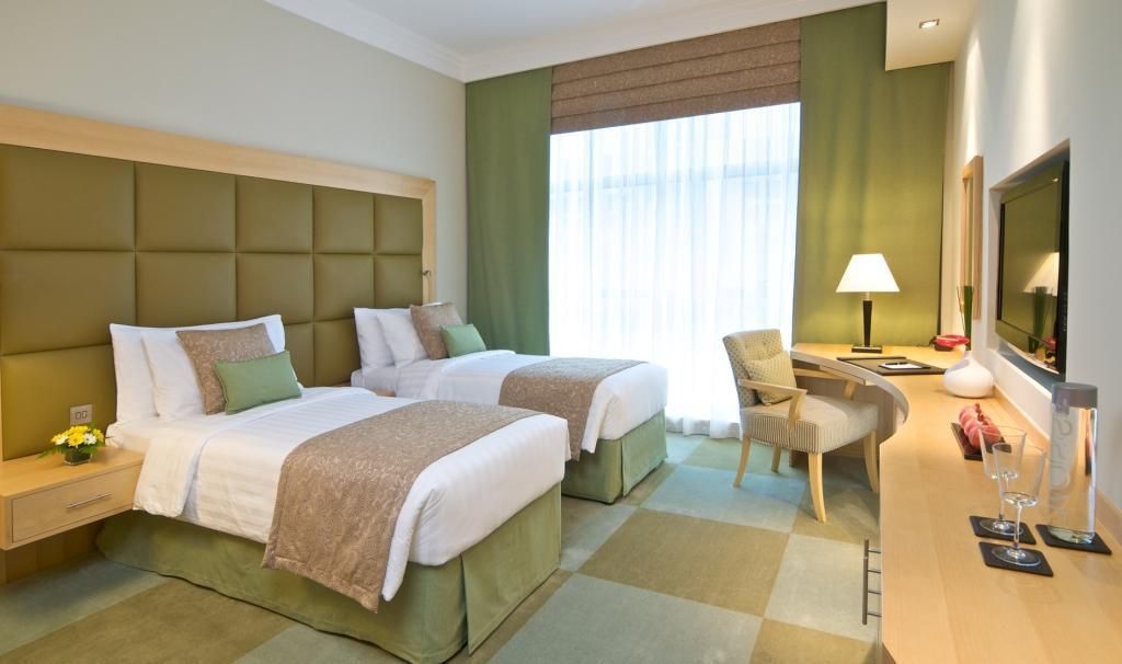 THE LEELA HOTEL (ex. HALO HOTEL) - 5