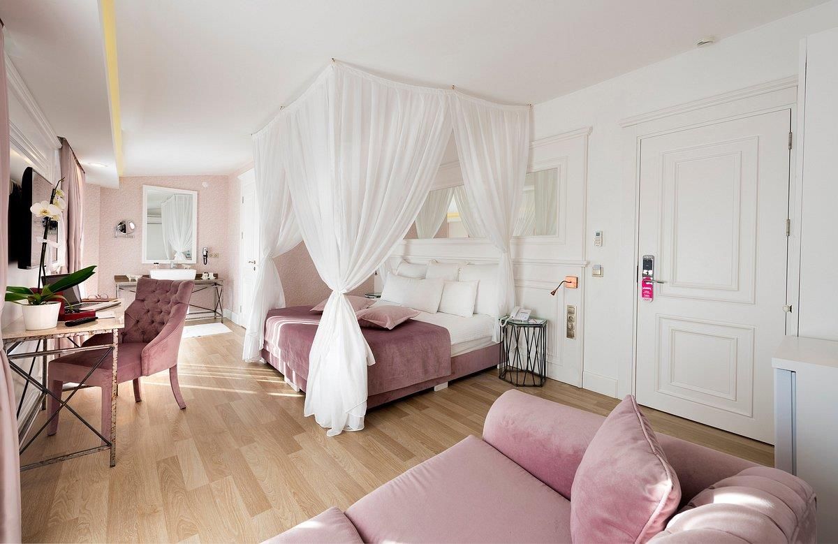 Nun Boutique by Laren Hotels - 11