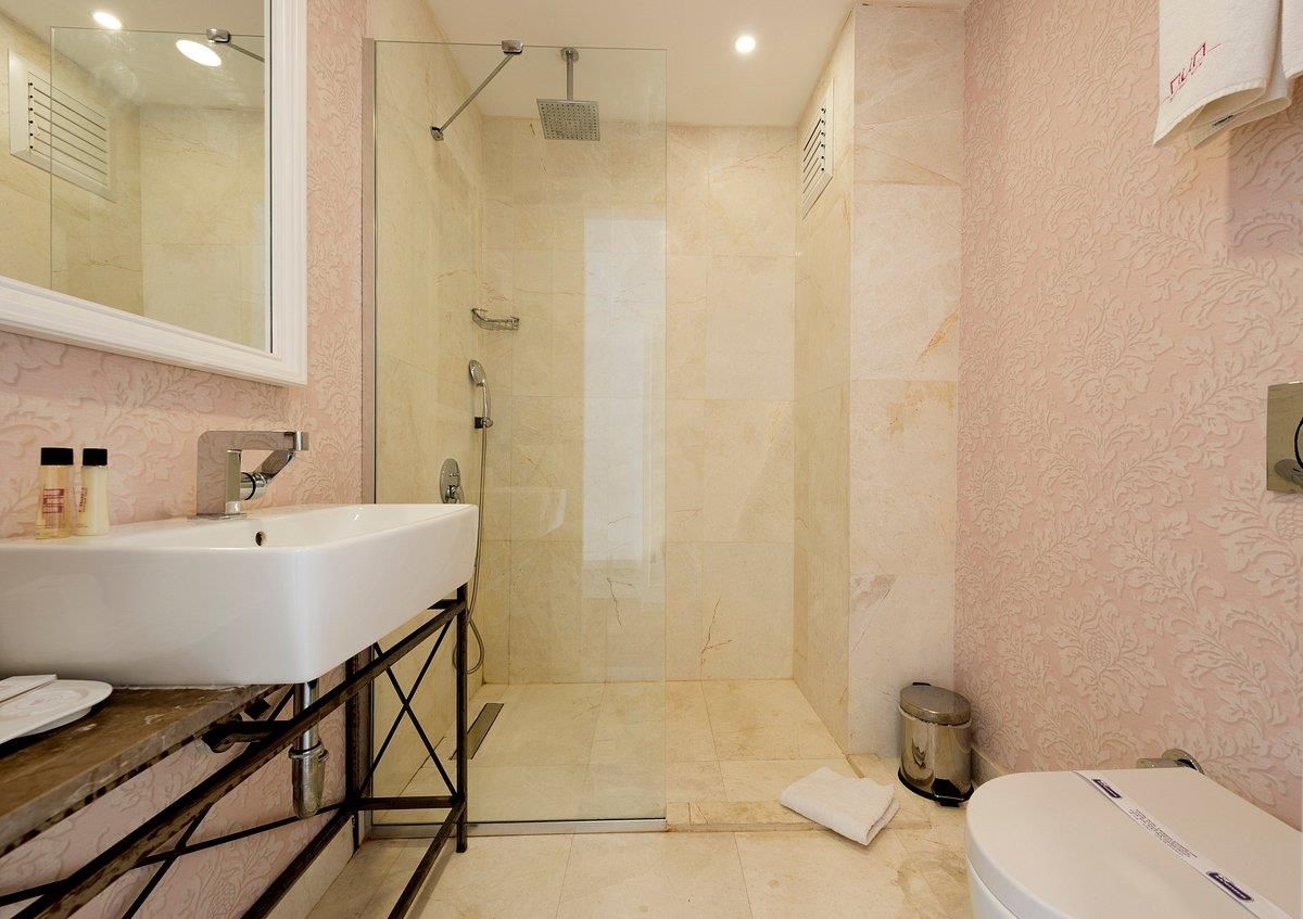 Nun Boutique by Laren Hotels - 8