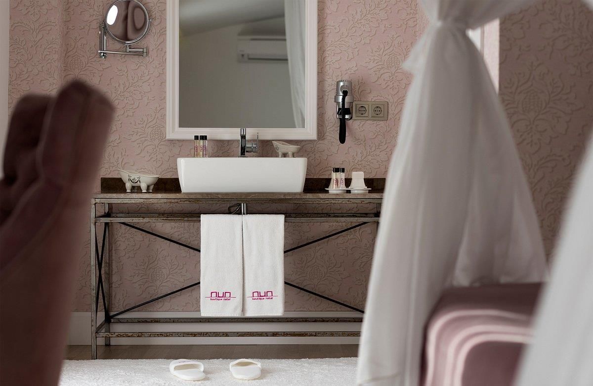 Nun Boutique by Laren Hotels - 9