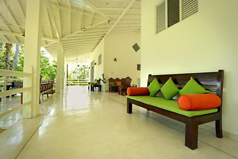 BEACH GROVE VILLAS - 2