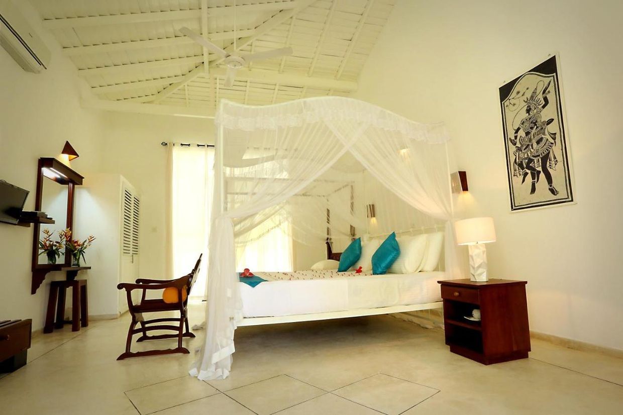 BEACH GROVE VILLAS - 18