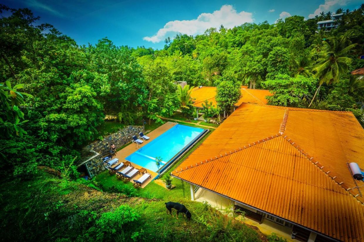 BEACH GROVE VILLAS - 5